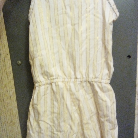 GREAT CONDITION!! 4 outfits & 1 pr. Shorts (Size 4t-5t) 2 rompers & 2 dresses!! - Picture 9 of 14